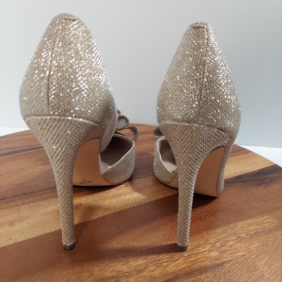 Betsey Johnson Womens paris D'orsay size 7 Gold Sparkle Evening Pumps bows - Picture 7 of 12